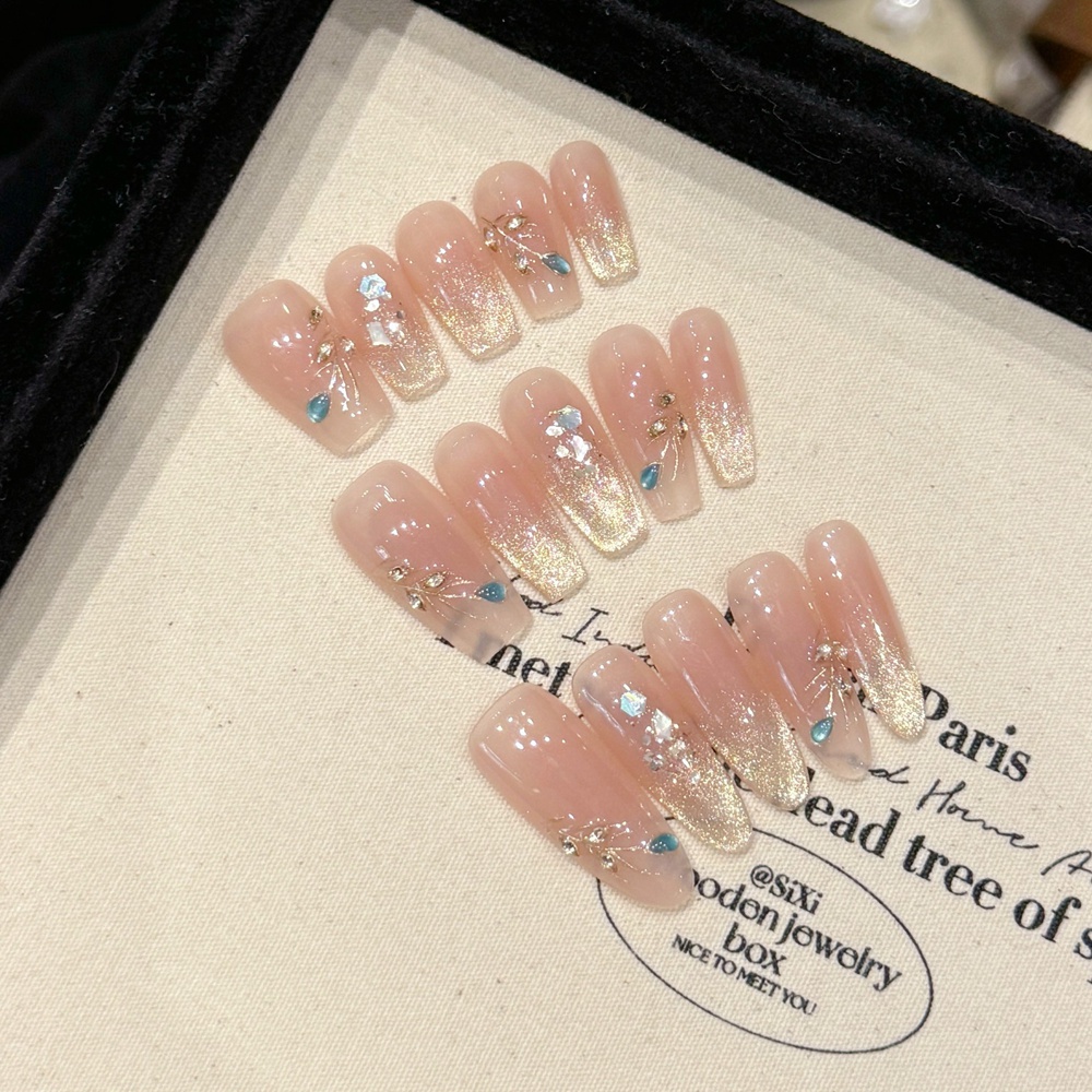 Nail Art Full Cat Eye - Stampa nuda fatta a mano sulle