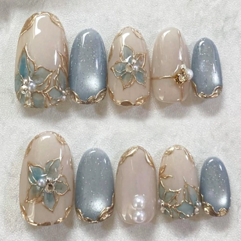 24 pz. Unghie Finte a Mandorla - Nail Art Full Cat Eye recensione e prezzo